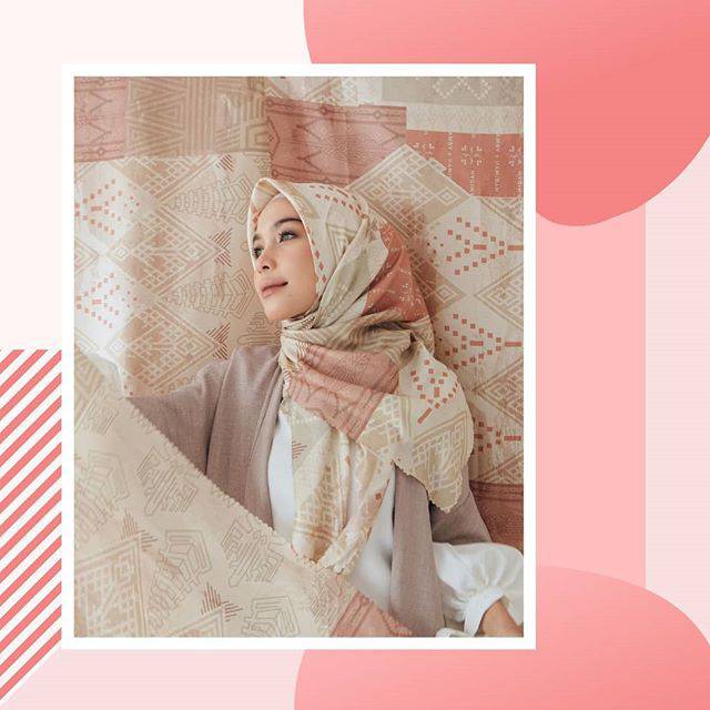 BAJO SCARF WEARING KLAMBY X HAMIDAH