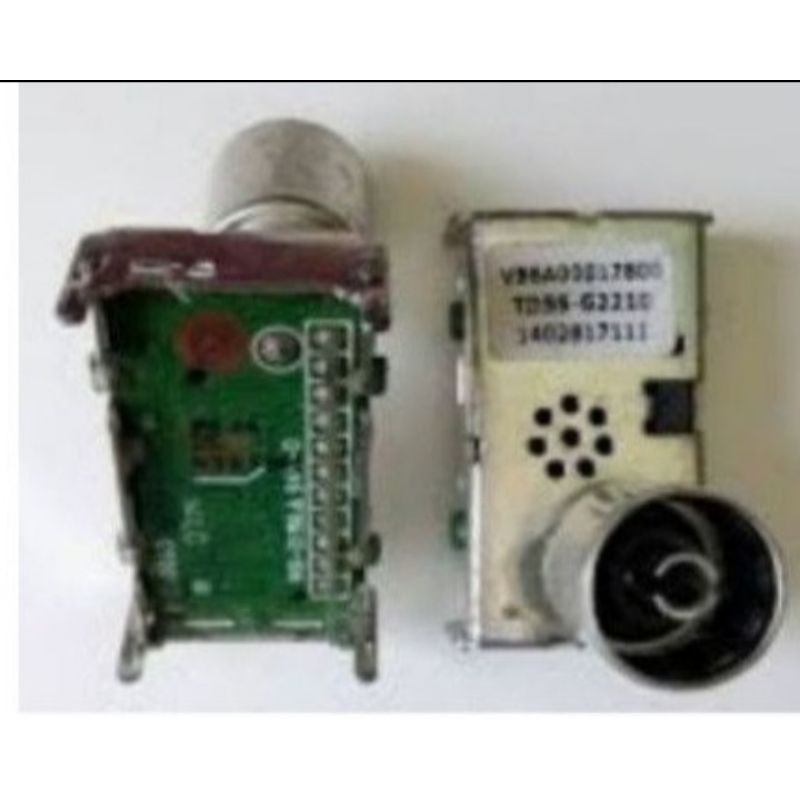 BEKAS ORIGINAL TUNER TOSHIBA TDSS-G221D TUNER TV LED TOSHIBA TDSS-G221 TDSS G221D G221