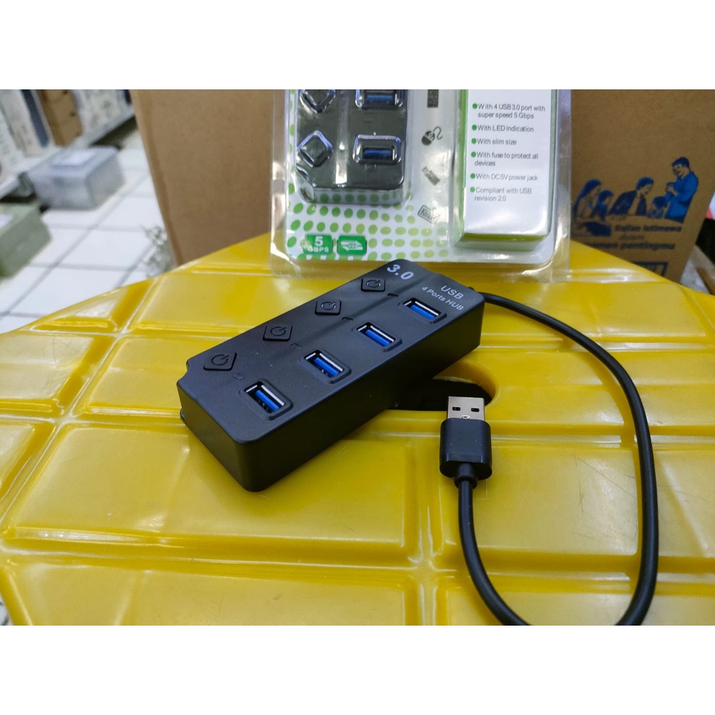 4 USB HUB USB3.0 with Super Speed 5 Gbps