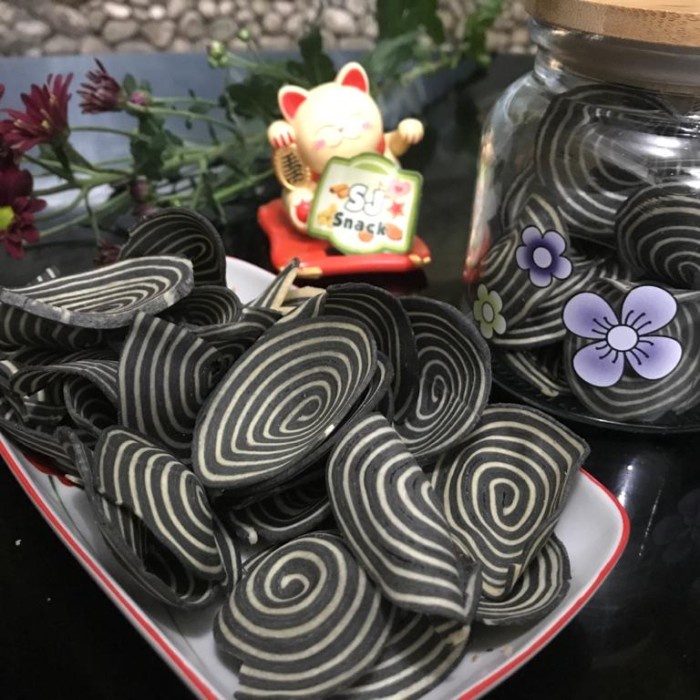 

KERING-KUE- KUE KUPING GAJAH 250 GR -KUE-KERING.