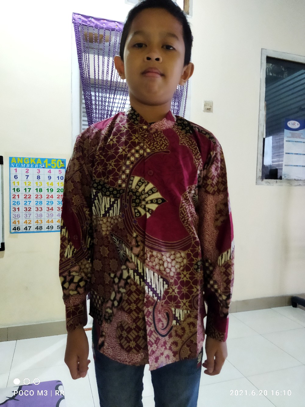 Kemeja Batik Slimfit Couple Ayah Anak Warna Merah Pink Lengan Panjang