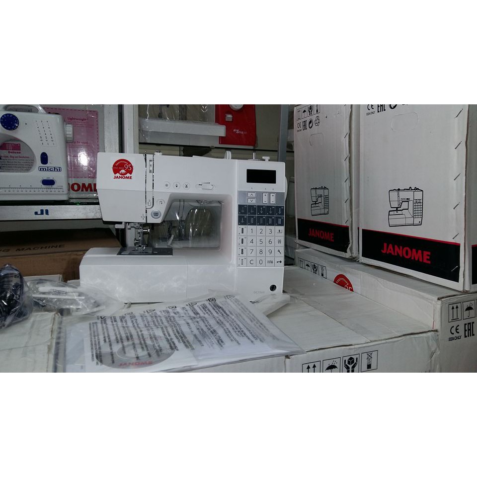 mesin jahit portable merk Janome type Dc7060 Mesin Jahit portable model Komputer