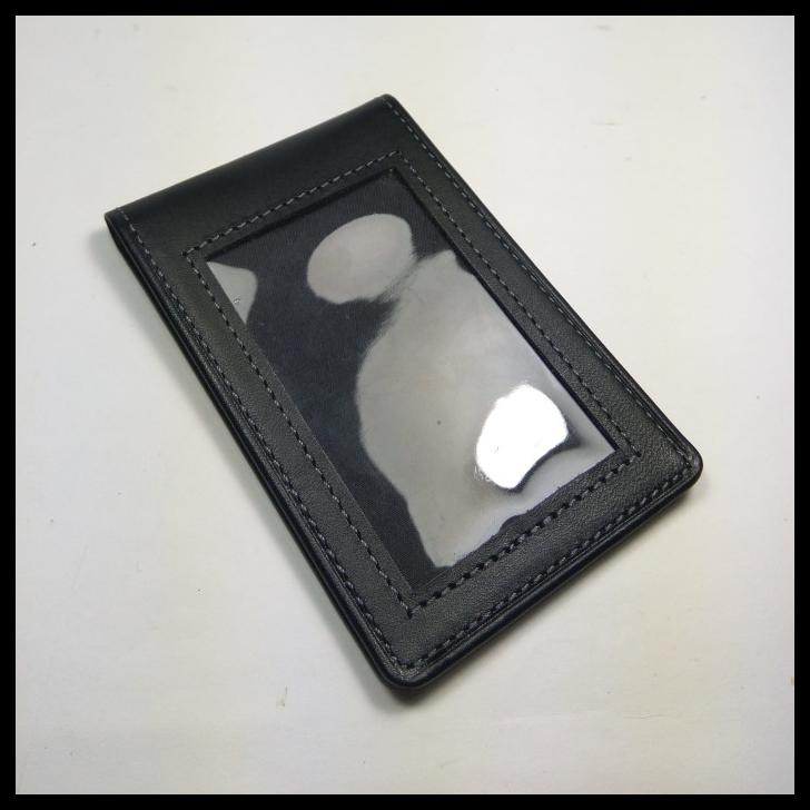 

TERLARIS ID CARD HOLDER KULIT ASLI WARNA HITAM MODEL SELIP SAKU MAGNET TERLARIS