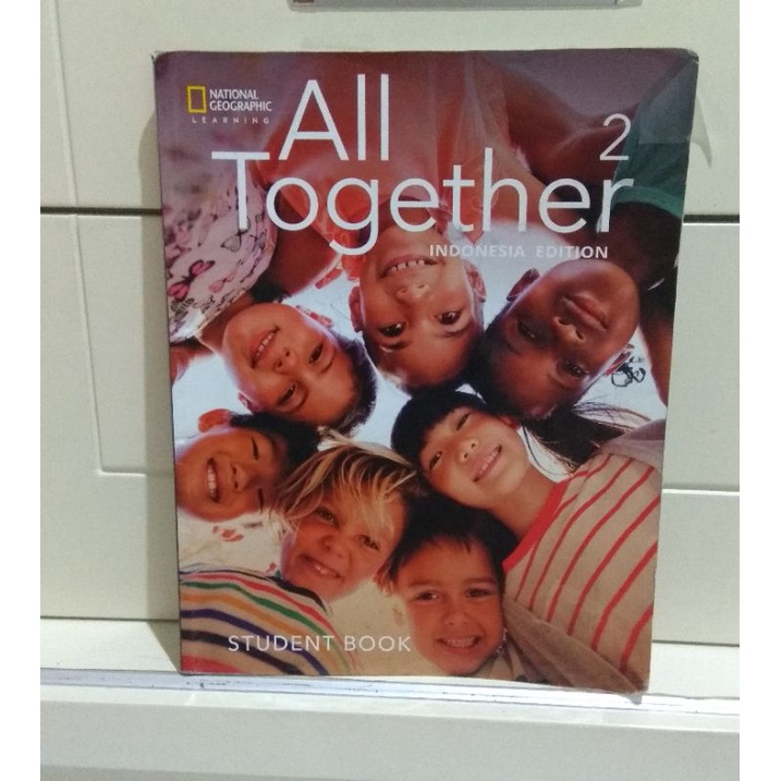 Buku Bahasa Inggris National Geographic Kelas 2 SD (second)