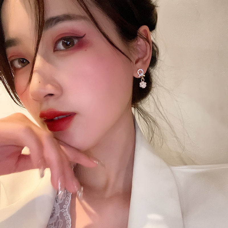 Mutiara anting-anting elegan Korea internet influencer anting-anting baru fashion sederhana kecil bu