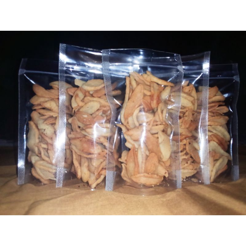 

Kue/Keripikbawanggunting