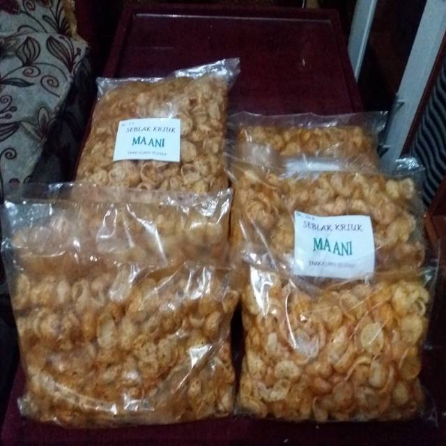 

Kerupuk seblak MiiaDewi