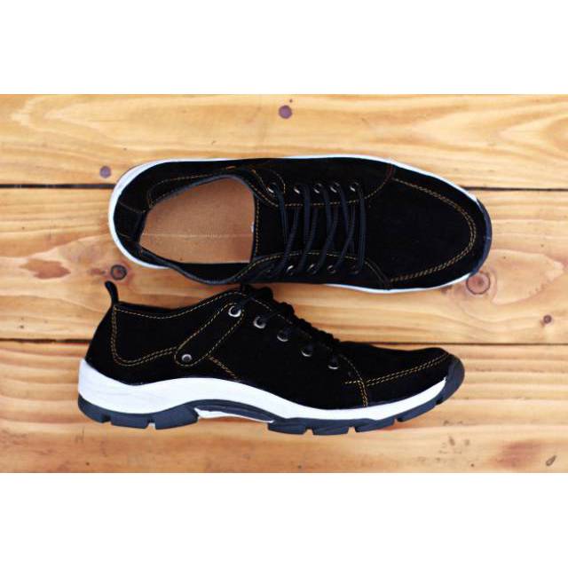 SEPATU KICKERS CASUAL SLOP SUEDE ASLI SLIPON PRIA KERJA KANTOR FORMAL SANTAI ANAK LAKI KREN MRAH