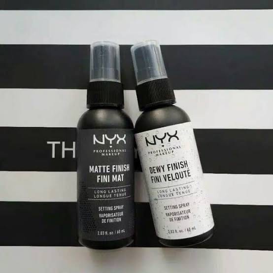 NYX Professional MakeUp Setting Spray Make Up (Dewy) - Untuk Kulit Normal dan Kering