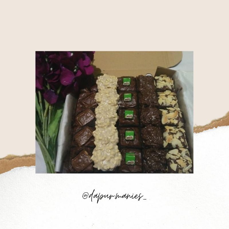 

fudgy brownies special topping