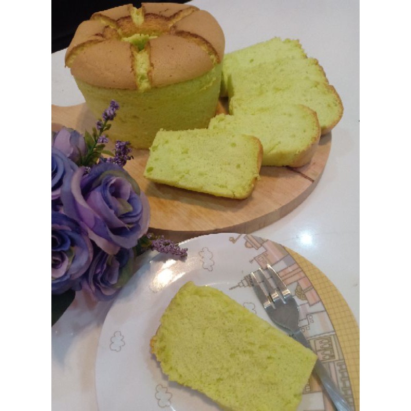 

Pandan Chiffon Cake/ Pandan Sifon
