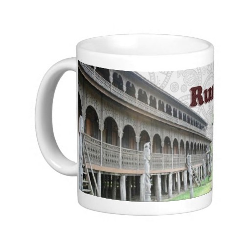 Mug Keramik Cetak Rumah Adat Rumah Lamin