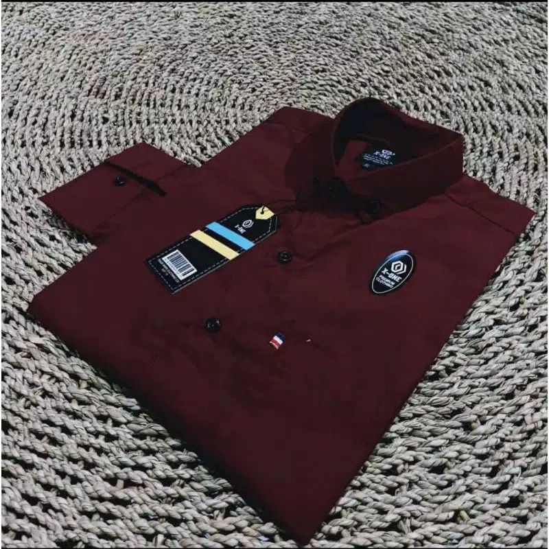 kemeja baju lengan panjang pria polos hitam putih nevy maroon size M L XL