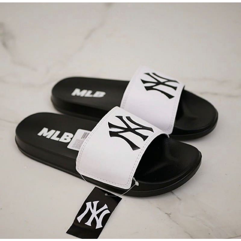 SANDAL SLOP NY mlb || sandal slip-on pria&amp;wania KUALITAS PREMIUM ,ENAK DIPAKEK NYAMAN DI KAKI,,!!!!