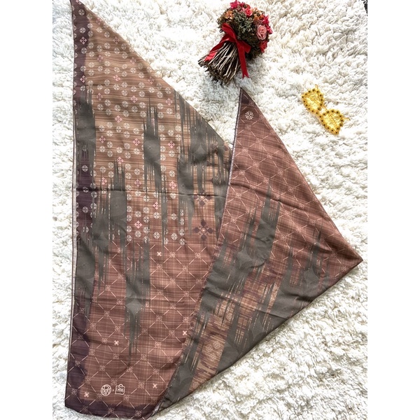 Riamiranda Scarf [PRELOVED]