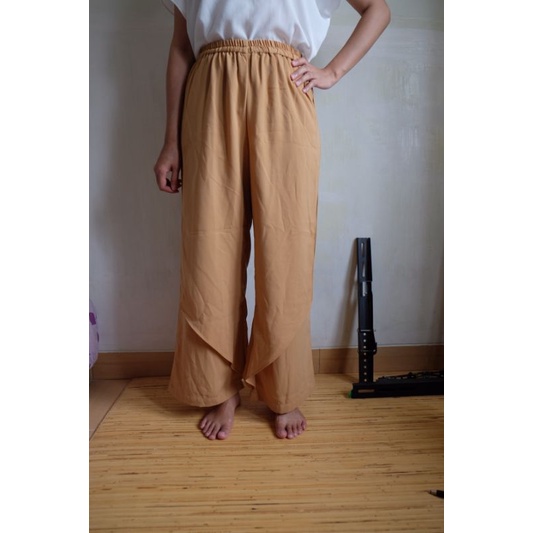 Preloved Kulot ALEZA / Celana Bahan Coklat Muda