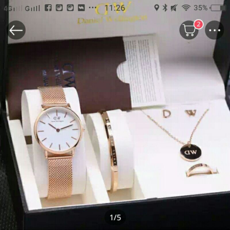 JAM TANGAN BERMEREK DW