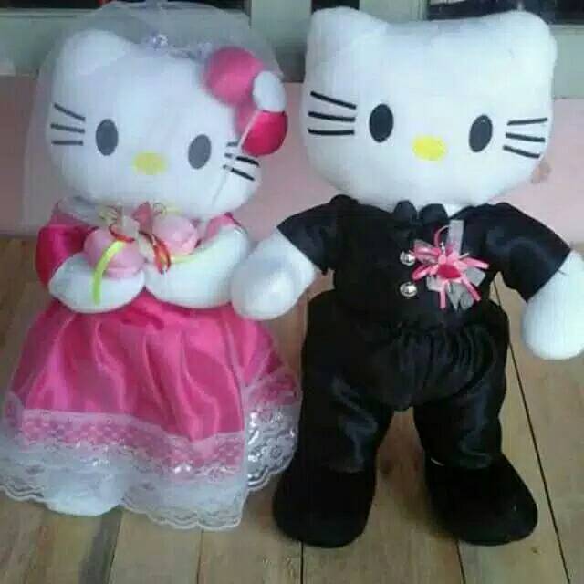 Sepasang boneka wedding hello kitty