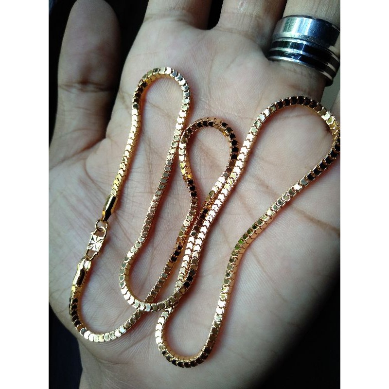 KALUNG MILANO KACA ROSE  GOLD LAPIS EMAS LEBAR 2 MILI PENGKAIT S SEPERTI EMAS ASLI