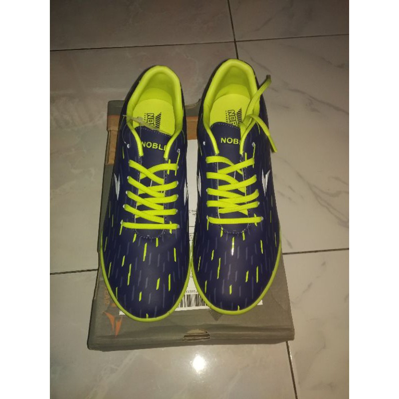 pengembalian sepatu futsal nobleman