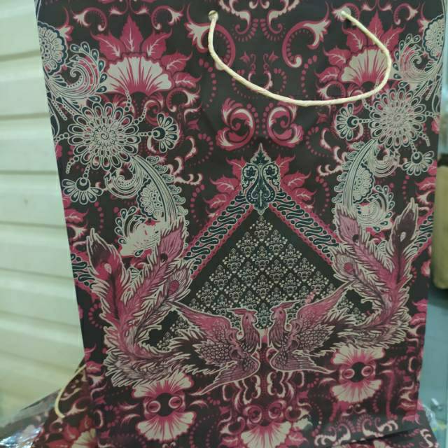 

Paper bag batik isi 12pcs terlaris dan murah