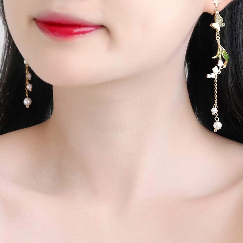 Anting Gantung Panjang Model Kupukupu Bahan Silver 925 Dengan Rumbai Mutiara Untuk Wanita