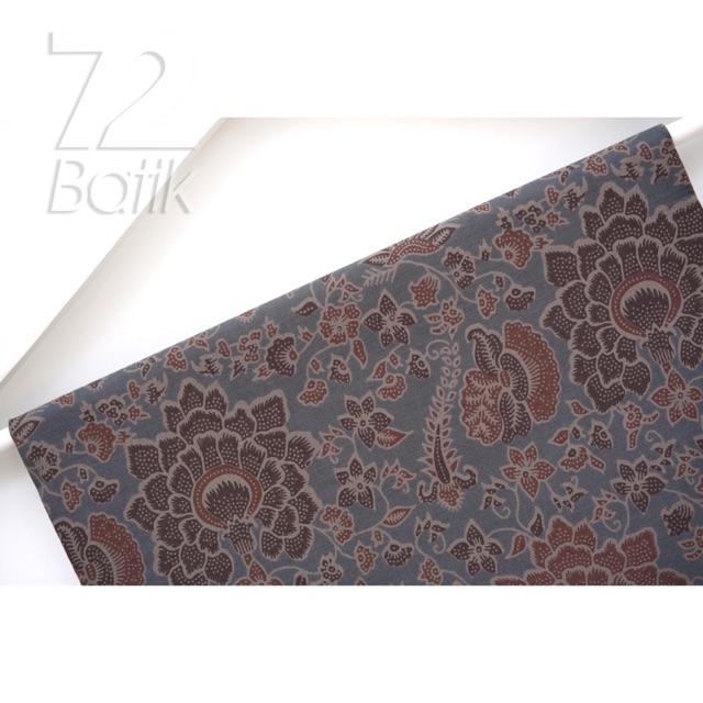 KAIN BATIK PREMIUM Bahan Katun Motif Kembang Warna Abu Abu Tua Grey Gray 729986 Cap 72 Jarik Jarit Samping Kebat Panjang Batik Katun Modern Premium Bahan Seragam Batik Pernikahan Kantor Keluarga Murah Kamen Jadi Batik Bali Lembaran