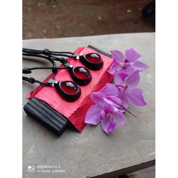 Kalung/Liontin Batu Getah Katilayu ASLI. Sangat Unik Dan istimewa.