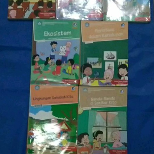 Buku bekas/preloved Tematik Buku tema kelas 5 / V