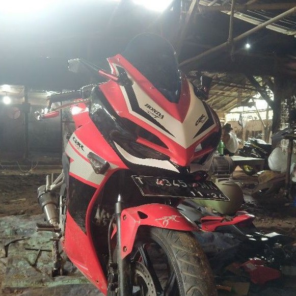 topeng cbr 250rr cbr lokal k45a topeng cbr k45a model 250rr topeng cbr k45a lokal kedok 250rr cbr lo