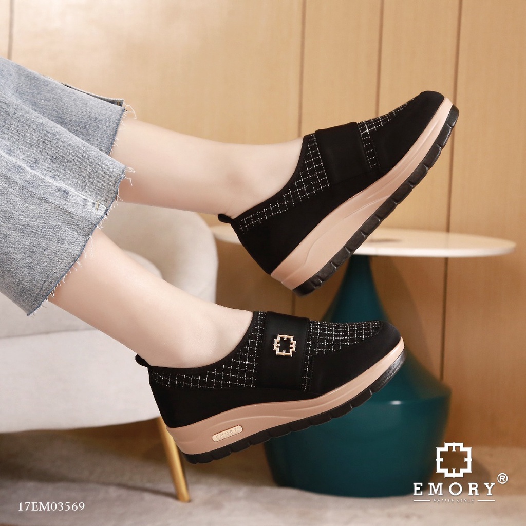 rubber soled wedge shoes