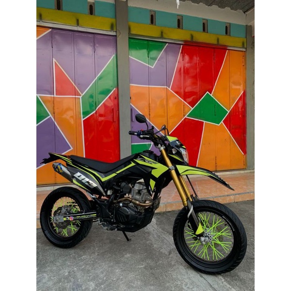 DECAL STICKER MOTOR CRF 150 L KOMBINASI NAMA DAN NOMER GOLD/KARBON/CHROME