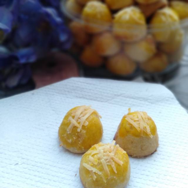 

KUE KERING NASTAR KUE LEBARAN LEMBUT HOME MADE