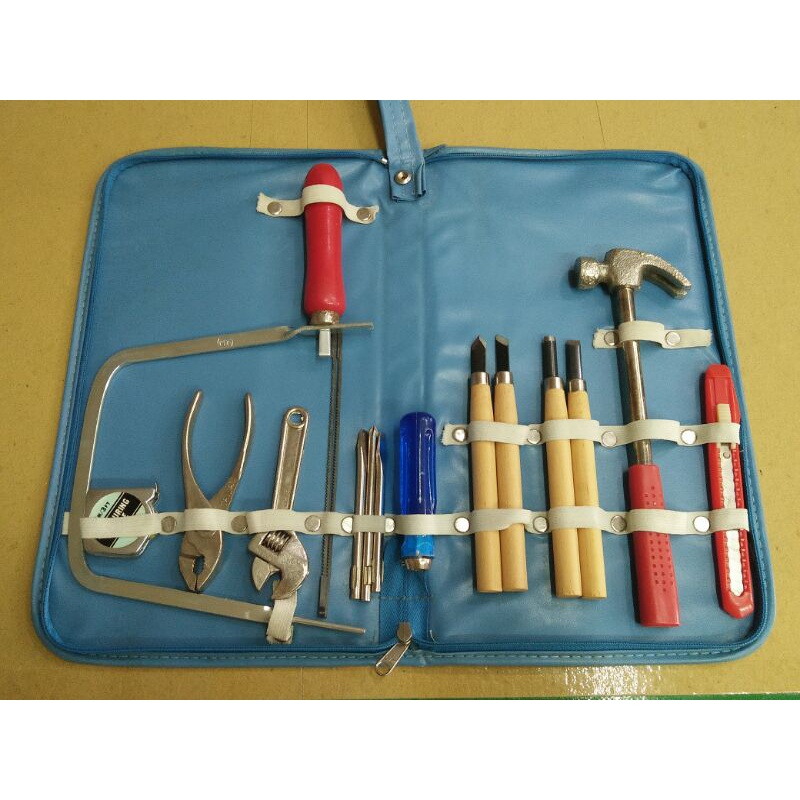 

Perlengkapan Alat Praktek Anak Sekolah