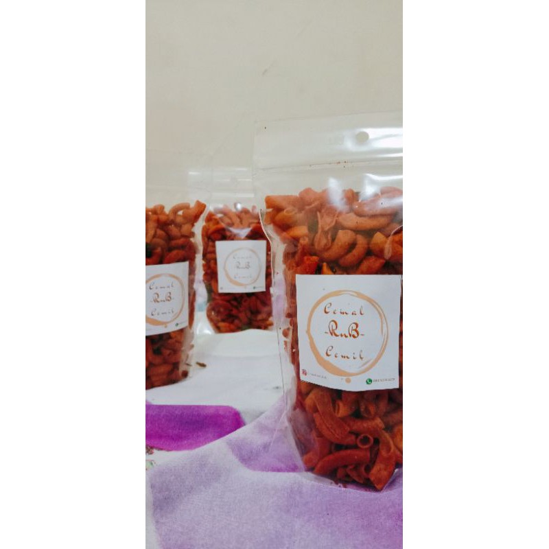 

Makaroni Pedas Jeruk Kemasan 100gr Cemal Cemil RnB