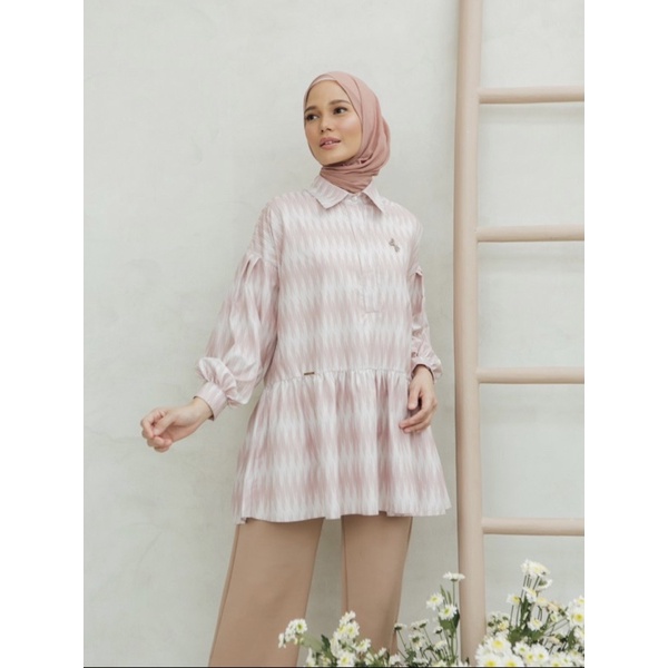 Wearing Klamby Ulos Blouse Size XS (New No Tag)