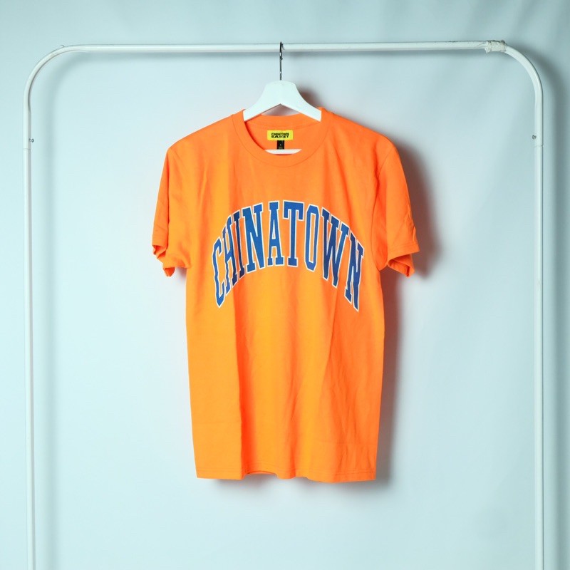 Kaos Chinatown Market Arc Tee Orange Original