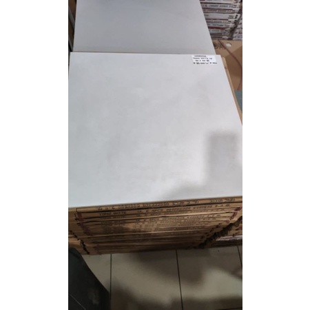 Granit Indogress Topaz White UP 60x60 kw3