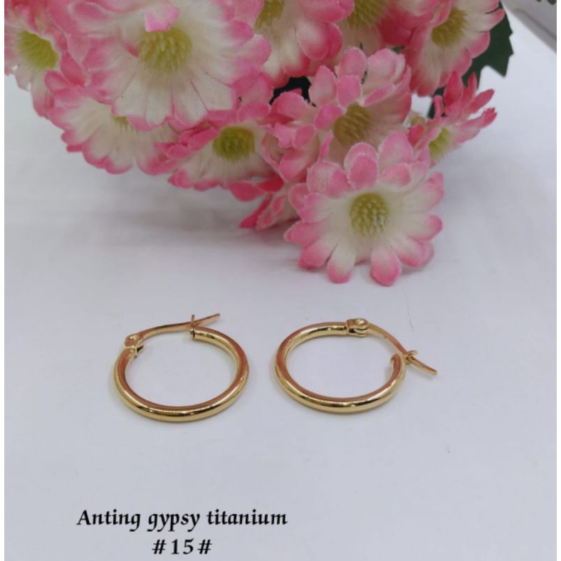 Anting gipsy titanium ukuran 15 mm titanium anti karat