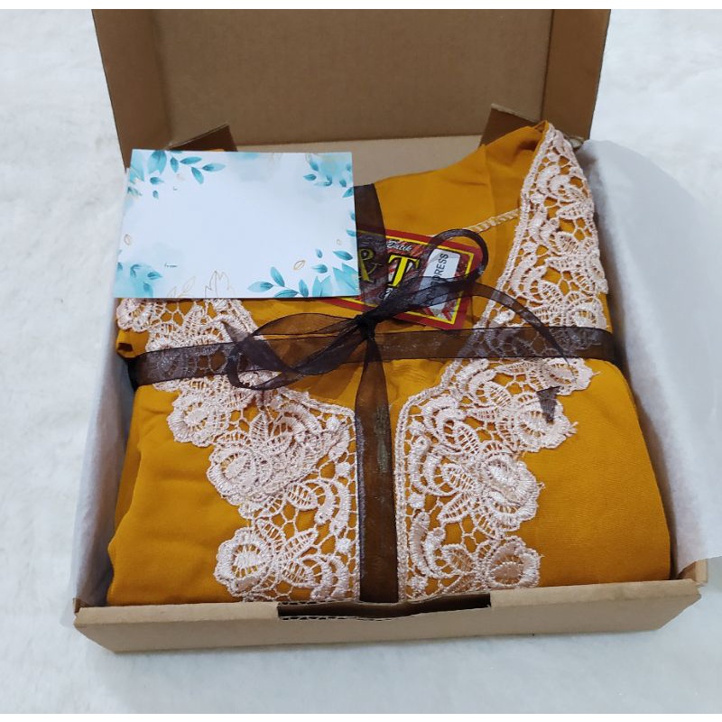 

hampers longdress arabia
