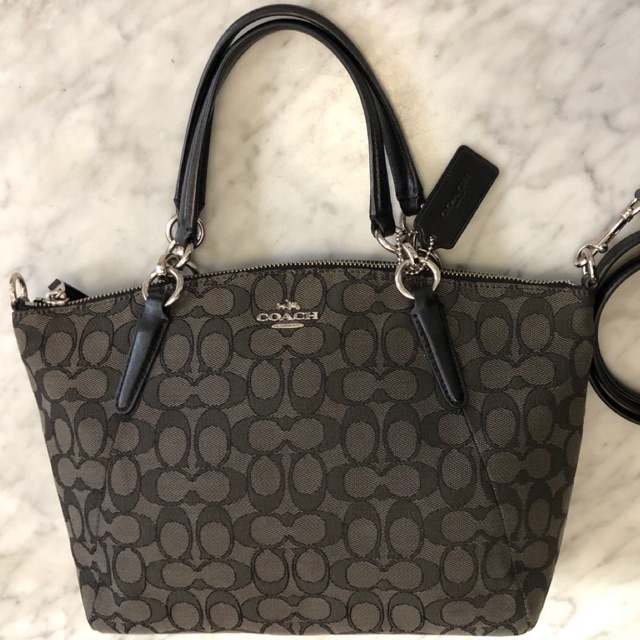 COACH KELSEY SIGNATURE