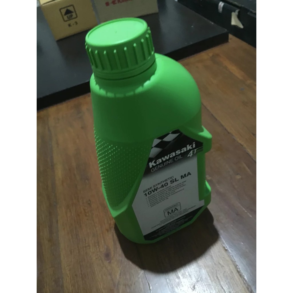 Oli Mesin 4T Kawasaki