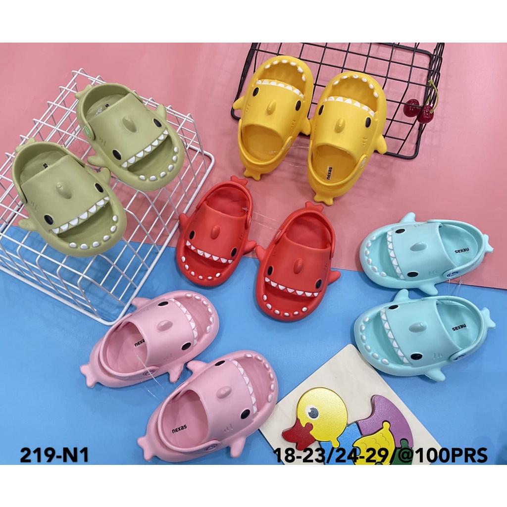 Sandal Anak Jelly Baby Shark Ikan Hiu Import 219-N1