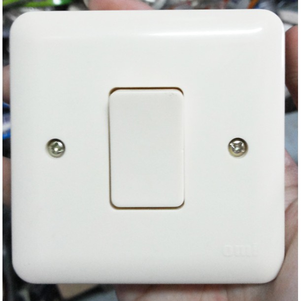 SAKLAR TUNGGAL / ENGKEL IB MERK OMI