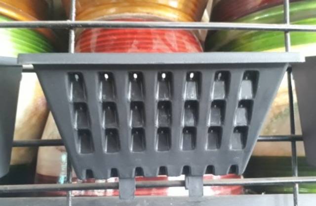 pot tanaman merambat plastik gantung tempel ARGO 01 Hitam 22cm - ARGO 01 HITAM