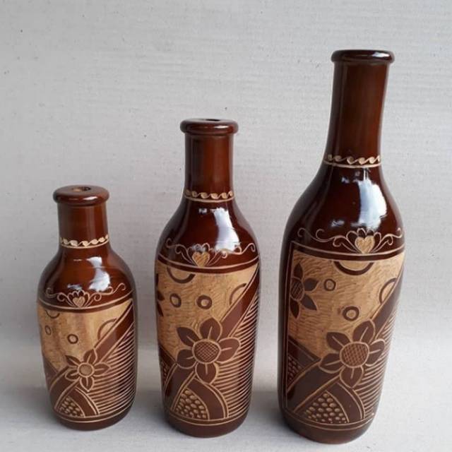 VAS BUNGA MOTIF MELATI SATU SET (Diameter 10 cm) Bahan Kayu Jati