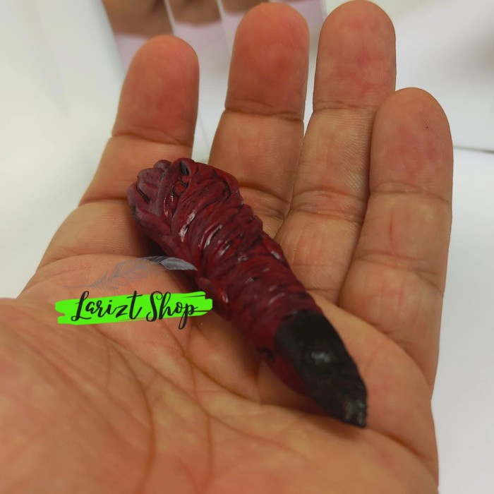 

Hemat Replica Anime Jujutsu Kaisen Jari Sukuna Finger Koleksi Benda Kutukan Trendi