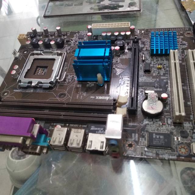 Matherboard g41 + CORE2QUAD +FAN +DDR3 2GB