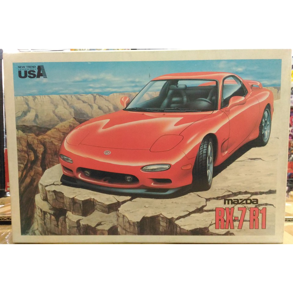 Aoshima - Mazda RX-7 R1