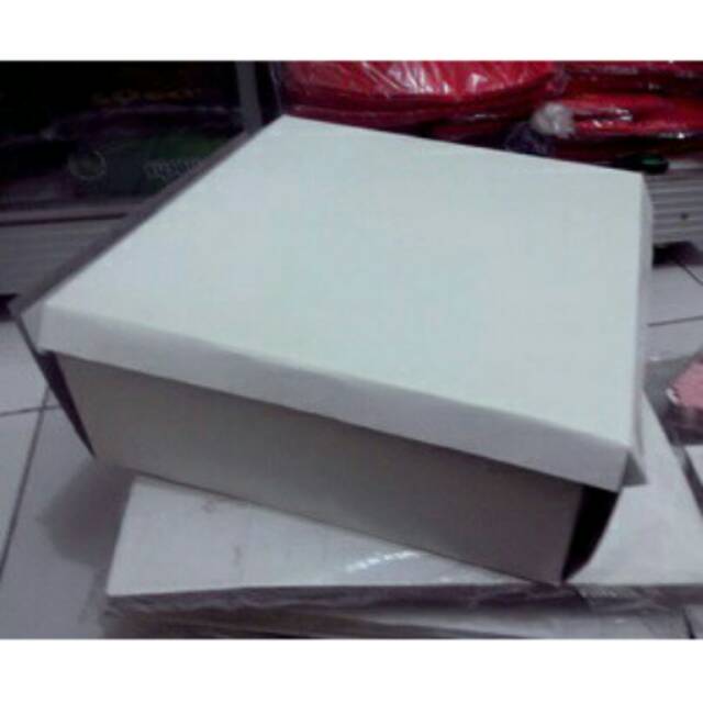 

DUS KOTAK POLOS UK.30 x 30 CM